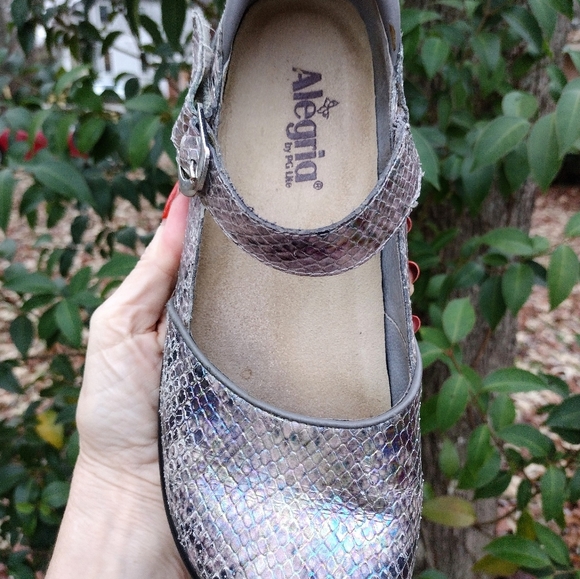 ALEGRIA SZ 38IRIDESCENT KYRA MARYJANE MOCK SNAKE COMFORT SHOE - Picture 9 of 11